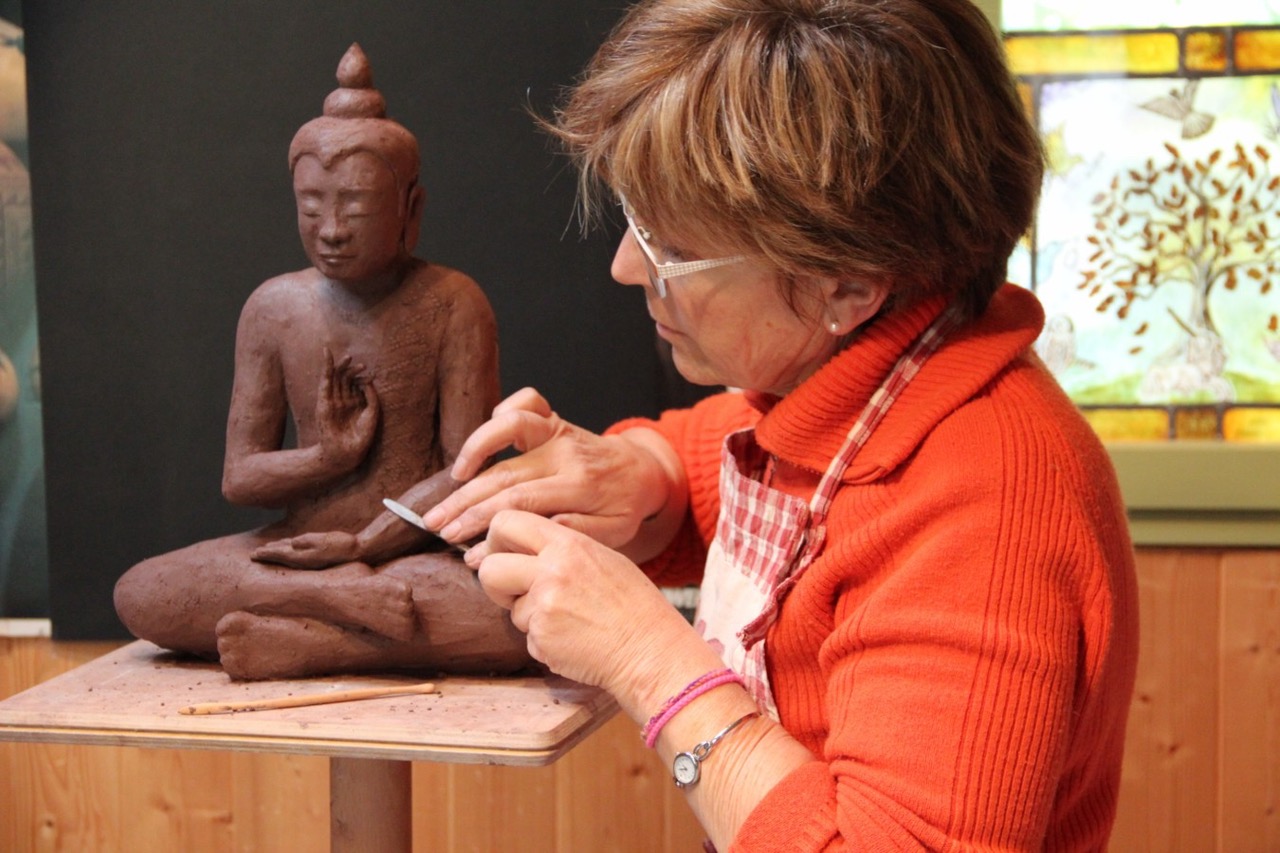 05-Marielauterre atelier petit bouddha